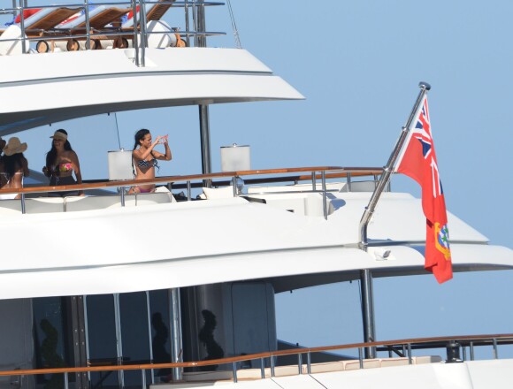 Vacances de rêves : sur un yacht de luxe comme Rihanna