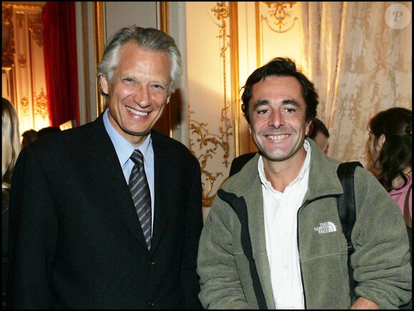 Dominique de Villepin et Nicolas Vanier en 2005.