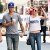Adam Levine et sa fiancée Behati Prinsloo dans les rues de New York, le 29 juillet 2013.