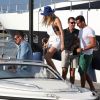 Cara Delevingne file sur le nouveau yacht du milliardaire Alshaire Fiyaz sur son nouveau yacht, le Ecstasea, à Saint-Tropez le 21 juillet 2014.