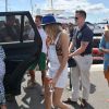Selena Gomez et sa BFF Cara Delevingne arrivent sur le yacht Ecstesea du milliardaire Alshair Fiyaz, à Saint-Tropez, le 21 juillet 2014.