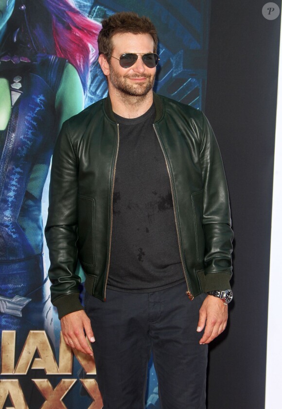 Bradley Cooper à la première mondiale du film Les Gardiens de la Galaxie au Dolby Theatre à Hollywood, Los Angeles, le 21 juillet 2014.
