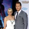 Anna Faris et son mari Chris Pratt à la première mondiale du film Les Gardiens de la Galaxie au Dolby Theatre à Hollywood, Los Angeles, le 21 juillet 2014.