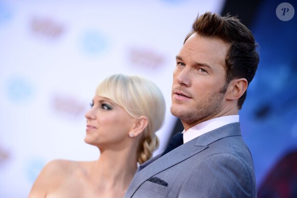 Chris Pratt et Anna Faris à la première mondiale du film Les Gardiens de la Galaxie au Dolby Theatre à Hollywood, Los Angeles, le 21 juillet 2014.