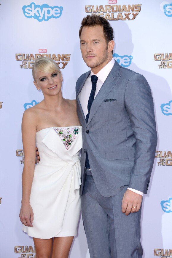 Chris Pratt et Anna Faris à la première mondiale du film Les Gardiens de la Galaxie au Dolby Theatre à Hollywood, Los Angeles, le 21 juillet 2014.