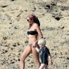 Lilly Kerssenberg, et son fils Amadeus lors de leurs vacances à Ibiza, le 23 juillet 2014