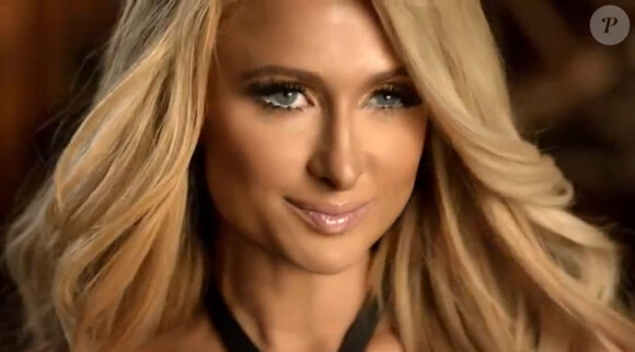 Paris Hilton dans la publicité 2014 de la chaîne Carl's Jr.