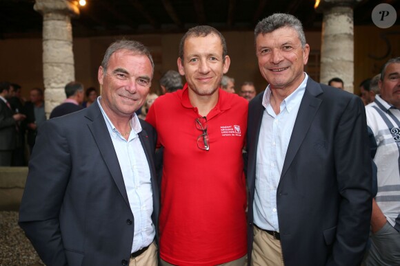 Exclusif - Bernard Hinault, Dany Boon et Bernard Thévenet sur le Tour de France pour préparer l'Etape du Coeur pour l'association "Mécénat Chirurgie Cardiaque" à Bergerac le 25 juillet 2014. L'étape du Coeur a eu lieu cette année le samedi 26 juillet 2014, la veille de la fin du Tour de France