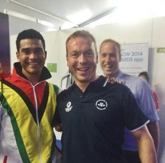 Le prince William a photobombé un selfie de Sir Chris Hoy le 28 juillet 2014 aux Jeux du Commonwealth, à Glasgow.
