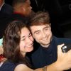 Daniel Radcliffe et une fan lors de l'avant-première du film What If à New York le 4 août 2014