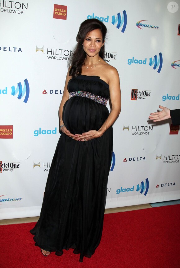 Sherri Saum (enceinte) lors de la 25e édition des GLAAD Media Awards à Los Angeles, le 12 avril 2014.
