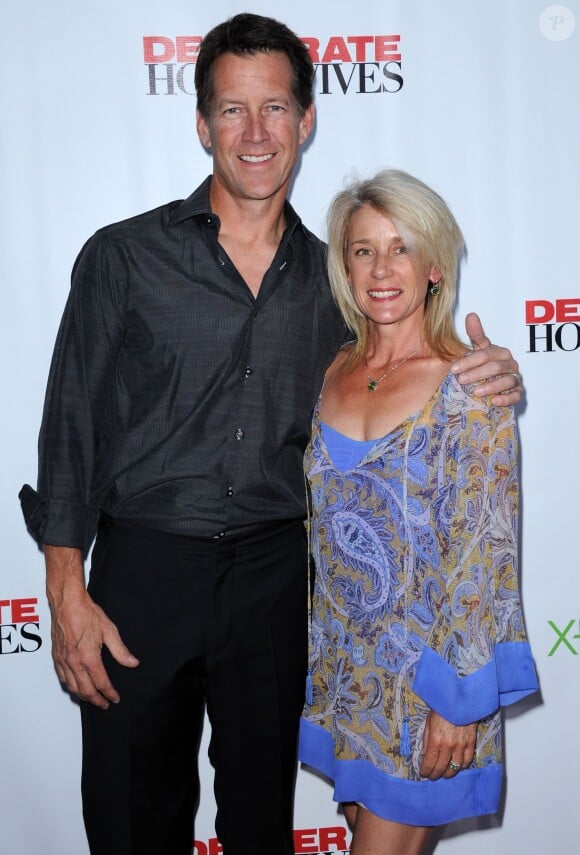 James Denton et sa femme, soirée de fin de Desperate Housewives, le 29 avril 2012 à Los Angeles.