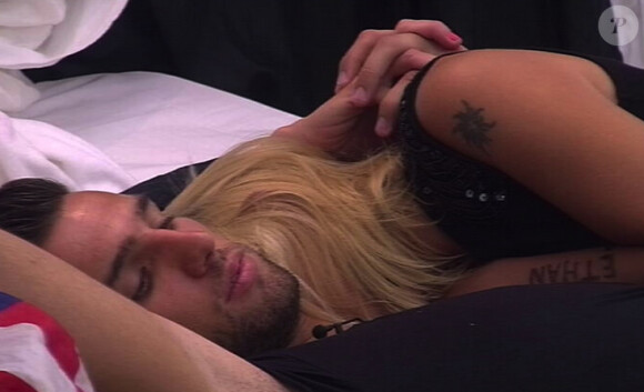 Aymeric : Le don Juan de Secret Story 8 profite d'un moment tendresse avec Joanna, son coup de coeur