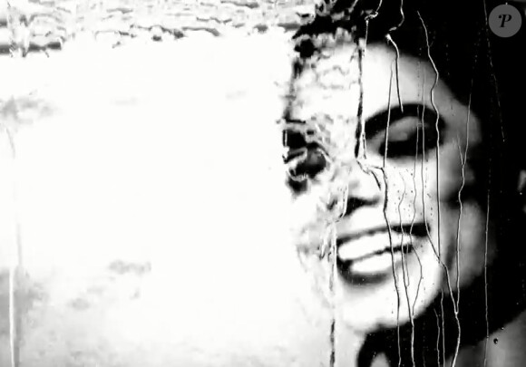Cinq ans après sa mort, Michael Jackson ressuscité dans le clip "A place with No Name", extrait de l'album posthume "Xscape", dévoilé le 14 août 2014.