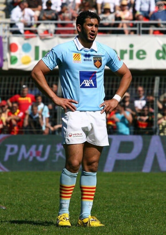 Maxime Mermoz lors du match entre l'USAP et Bayonne à Perpignan le 31 mars 2012.