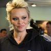 L'actrice Pamela Anderson s’engage auprès de l’association Sea Shepherd lors d’une conférence de presse pour la défense des baleines pilotes aux îles Féroé le 1er août 2014. 