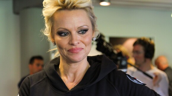 Pamela Anderson : Pourquoi elle ne relèvera pas l'Ice Bucket Challenge