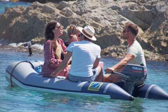 Liv Tyler en vacances avec sa famille à Formentera, le 26 août 2014.