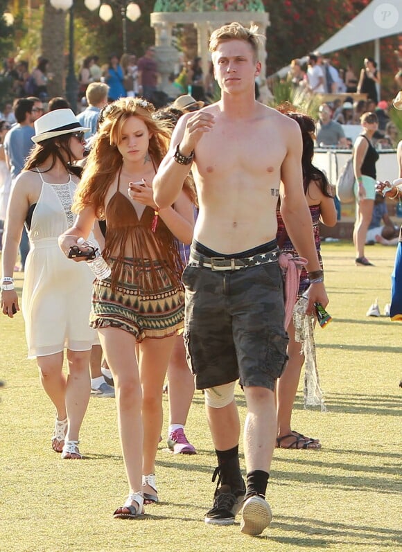 Bella Thorne, Tristan Klier au 3e jour du 2e week-end du Festival de musique de Coachella, le 20 avril 2014.