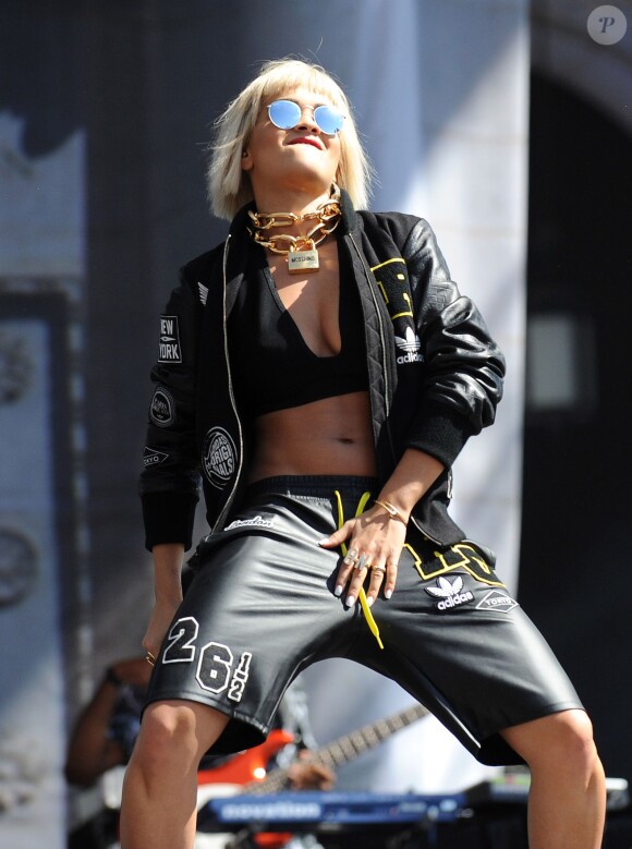 Rita Ora sur scène lors du deuxième jour du festival Budweiser Made In America Festival. Los Angeles, le 31 août 2014.