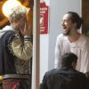 Exclusif - Bill et Tom Kaulitz du groupe "Tokio Hotel" quittent le restaurant "Astro Burger" à West Hollywood le 14 juin 2014.