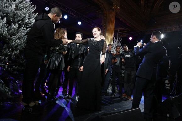 Valérie Trierweiler, reine du bal avec Brahim Zaibat lors du Noël de l'Elysée, le 18 décembre 2013.