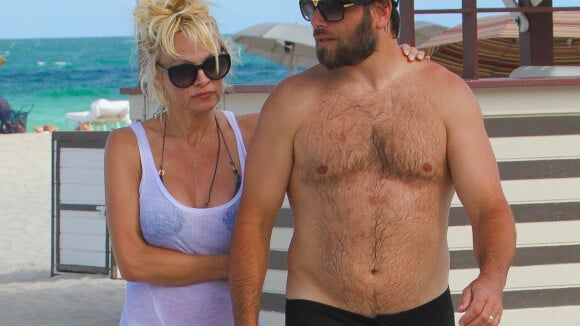 Pamela Anderson, bombe à la plage : L'amour comme au premier jour avec Rick