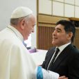  Rencontre de Diego Maradona avec le pape Fran&ccedil;ois au Vatican, le 1er septembre 2014, en marge d'un match pour la paix &agrave; Rome.&nbsp; 
