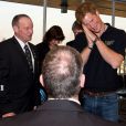 Le prince Harry rencontre les capitaines des équipes internationales qui participeront aux Invictus Games et rend visite à l'équipe de Nouvelle-Zélande à la Maison de la Nouvelle-Zélande, à Londres, le 8 septembre 2014.