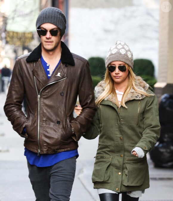 Ashley Tisdale et son mari Christopher French à New York le 3 décembre 2013