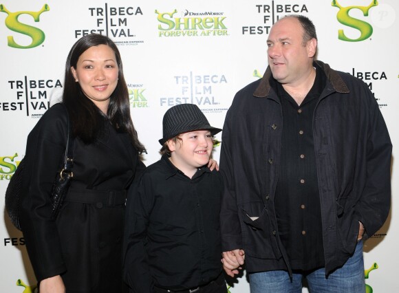 James Gandolfini avec sa femme Deborah Lin et son fils Michael Gandolfini lors du festival de Tribeca à New York le 21 avril 2010