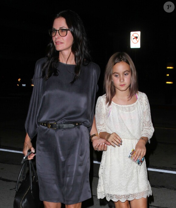 Courteney Cox, sa fille Coco Arquette et son compagnon Johnny McDaid sont allés dîner au restaurant Craig à West Hollywood. Le 10 septembre 2014.