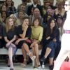 Laura Bailey, Laura Carmichael, Pixie Geldof, Alexa Chung, Jessie Ware lors du défilé Topshop Unique lors de la fashion week de Londres, le 14 septembre 2014. 