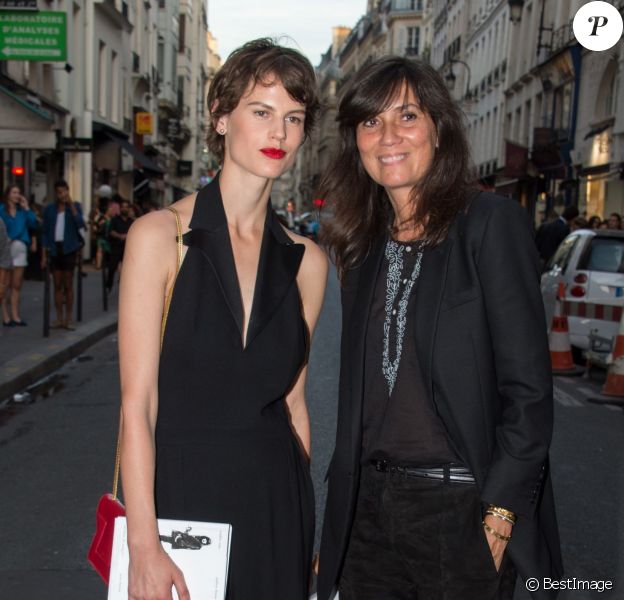 Saskia de Brauw et Emmanuelle Alt lors de la Vogue Fashion Night Out 2014 &agrave; Paris, le 16 septembre 2014.