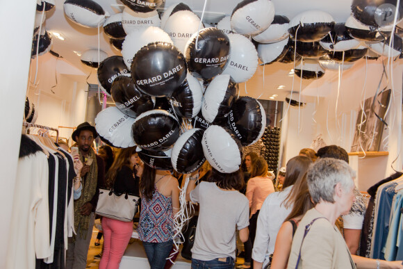 Vogue Fashion Night Out 2014 dans la boutique Gerard Darel, sur la rue Saint-Honoré. Paris, le 16 septembre 2014.