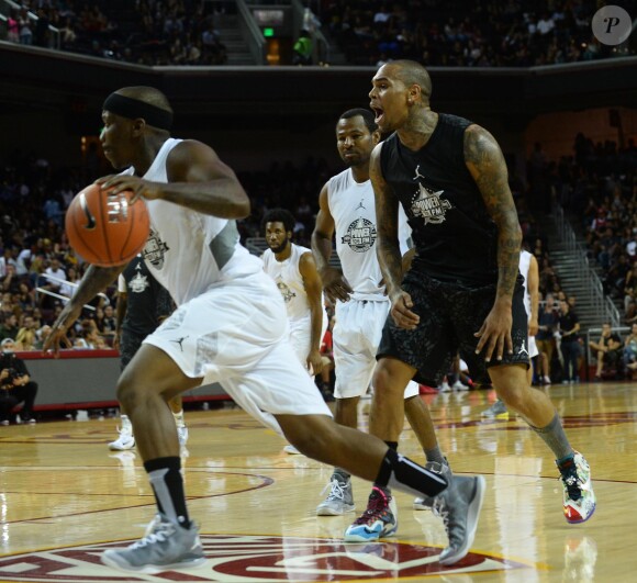 Chris Brown participe au match de basket-ball caritatif Power 106 All-Star à l'USC Galen Center. Los Angeles, le 21 septembre 2014.