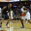 Chris Brown participe au match de basket-ball caritatif Power 106 All-Star à l'USC Galen Center. Los Angeles, le 21 septembre 2014.