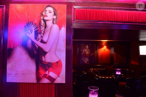 Exposition lors du lancement du calendrier 2015 de Clara Morgane au "Pink Paradise" à Paris, le 23 septembre 2014