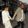 Kanye West et sa femme Kim Kardashian vont dîner au restaurant Hakkasan à Londres, le 23 septembre 2014.