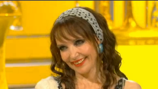Jeanne Mas : ''Ma première fois avec une fille était mieux qu'avec un garçon !''