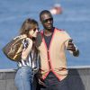 Charlotte Gainsbourg et Omar Sy complices en mode selfie - Photocall du film "Samba" lors du 62ème festival du film de San Sebastian. Le 27 septembre 2014