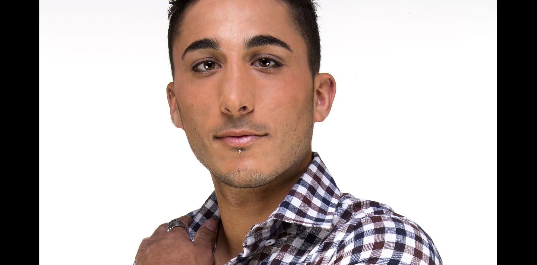 Films Et Séries Tv Avec Frank Geney Vivian (Secret Story 8) : Son étonnant secret révélé ! - Purepeople