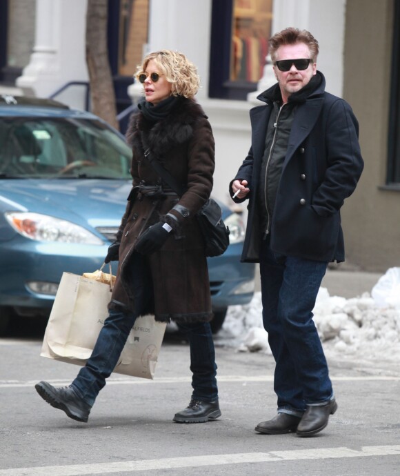 Meg Ryan et John Mellencamp à New York le 9 février 2014. L'actrice et le rockeur, en couple depuis fin 2010, se sont séparés en 2014.