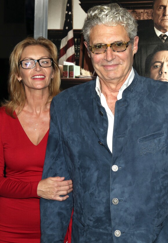 Michael Nouri et sa femme à la première de "The Judge" à Beverly Hills, le 1er octobre 2014.
