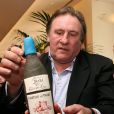  G&eacute;rard Depardieu fait la promotion du vin d'Anjou "Ch&acirc;teau de Tignes", le 28 octobre 2007. 