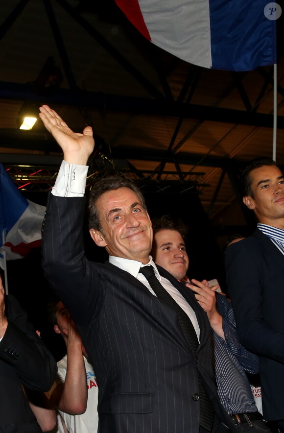 Nicolas Sarkozy en meeting au gymnase Fernand Ganne à Saint-Julien-les-Villas près de Troyes, le 2 octobre 2014.