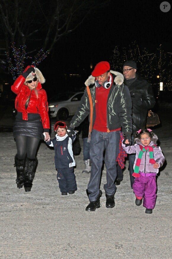 Mariah Carey et Nick Cannon en famille à Aspen, le 23 décembre 2013.
