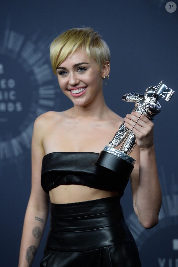 Miley Cyrus à la cérémonie des MTV Video Music Awards à Inglewood, le 24 aoüt 2014.