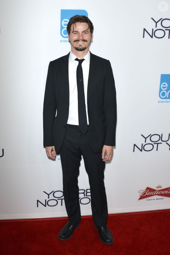 Jason Ritter sur le tapis rouge de la première You're Not You à Los Angeles, le 8 octobre 2014.