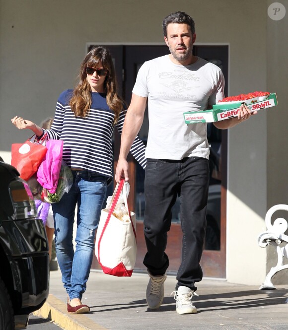 Ben Affleck et Jennifer Garner font du shopping avec leurs filles Violet et Seraphina à Pacific Palisades, le 5 octobre 2014.